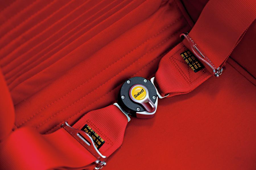  Ferrari F40 Red 1991 года  (фото 15 из 26)